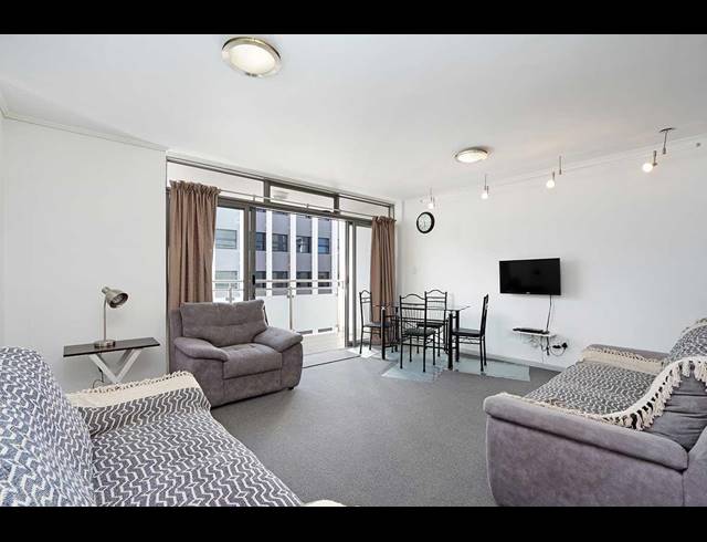 2 BEDROOM APARTMENT BLOCK RENTED IN CLAREMONT UPPER